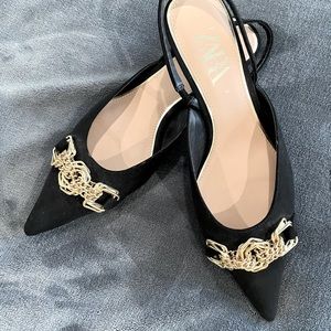 Amazing Zara kitten heels for the holidays!